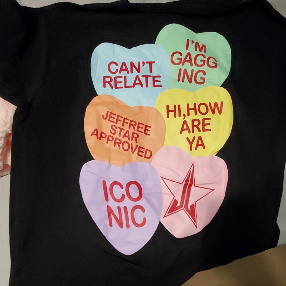 Exclusive! XL shirt mystery val. day|Jeffree Star